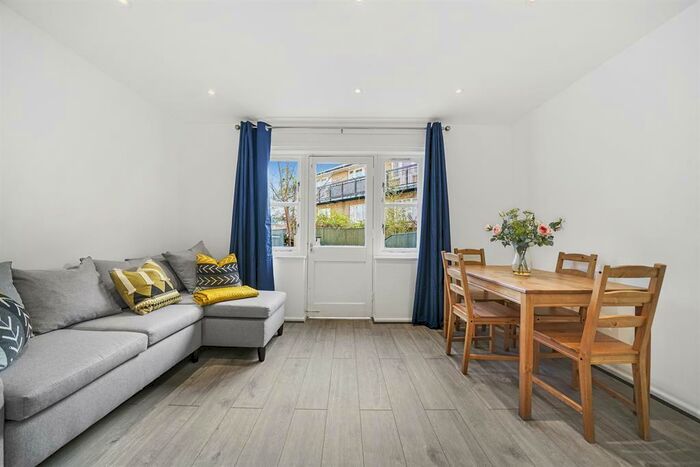 2 Bedroom Maisonette To Rent In Copperfield Drive, London, N15