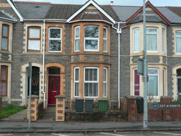 2 Bedroom Flat To Rent In Bridge Road, Llandaff North, Cardiff, CF14