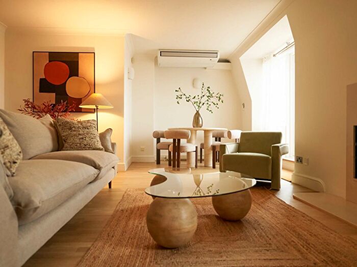 3 Bedroom Flat To Rent In Randolph Avenue, London, W9
