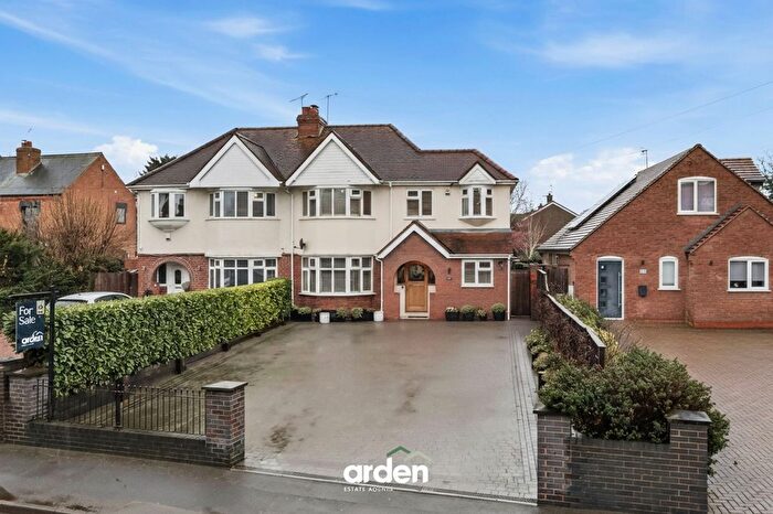 4 Bedroom Semi Detached House For Sale In Ombersley Road, Worcester, WR3