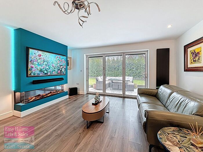 3 Bedroom Detached Bungalow For Sale In Dunkirk Lane, Leyland, PR26