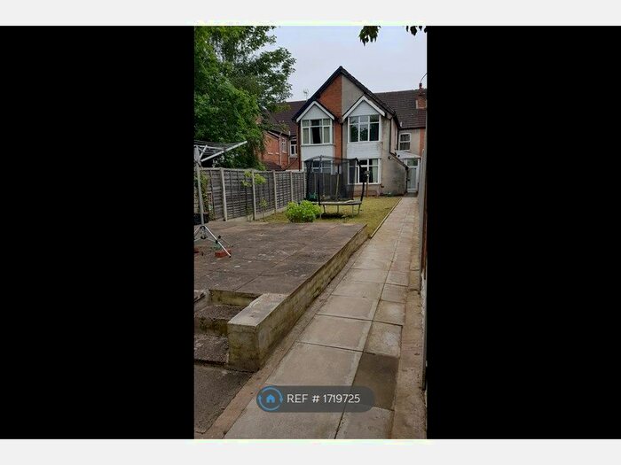 5 Bedroom Terraced House To Rent In Westley Road, Birmingham, B27