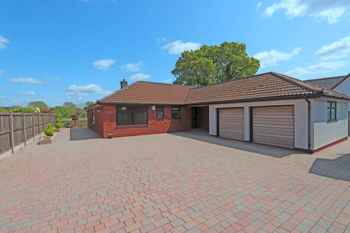 3 Bedroom Detached Bungalow For Sale In Old Jaycroft, Willand Old Village, Willand, EX15