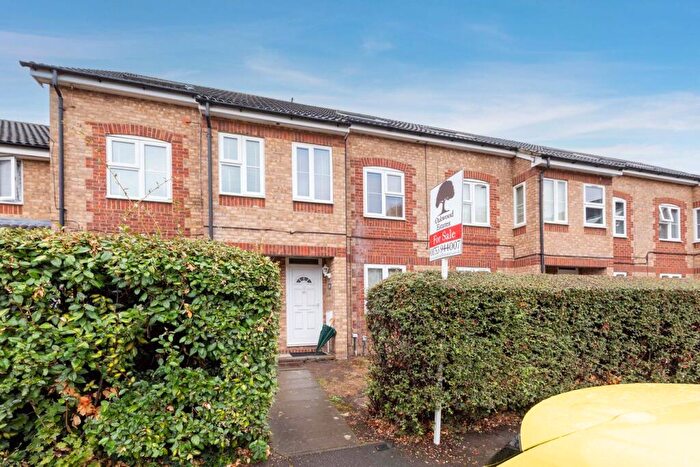 1 Bedroom Maisonette For Sale In Maplin Park, Langley, SL3