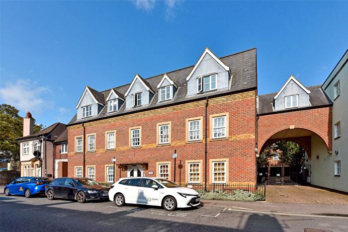 2 Bedroom Apartment To Rent In St. Thomas Street, Oxford, Oxfordshire, OX1