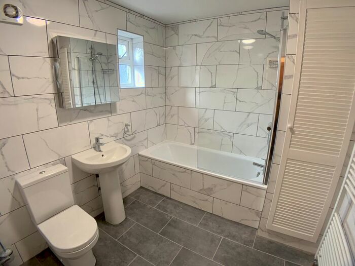 2 Bedroom Flat To Rent In Sparkenhoe Street, Leicester LE2