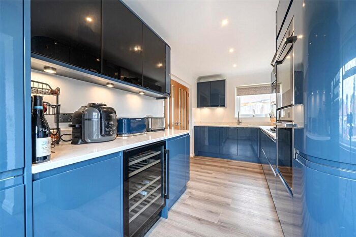 3 Bedroom Bungalow For Sale In King George Road, Chatham, Kent, ME5