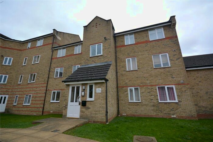 2 Bedroom Flat To Rent In Evelyn Place, Chelmsford, CM1