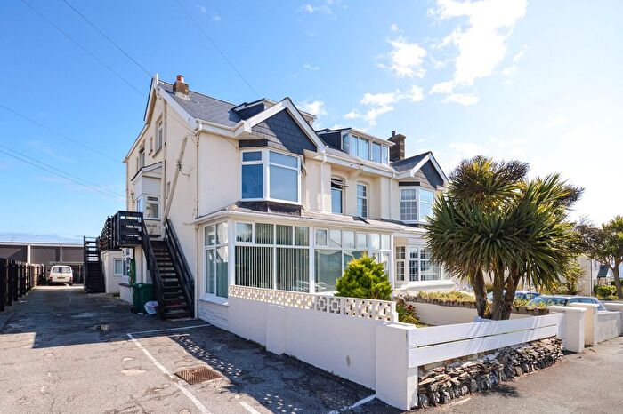 1 Bedroom Flat To Rent In Pentire Avenue, Gull Rock, TR7