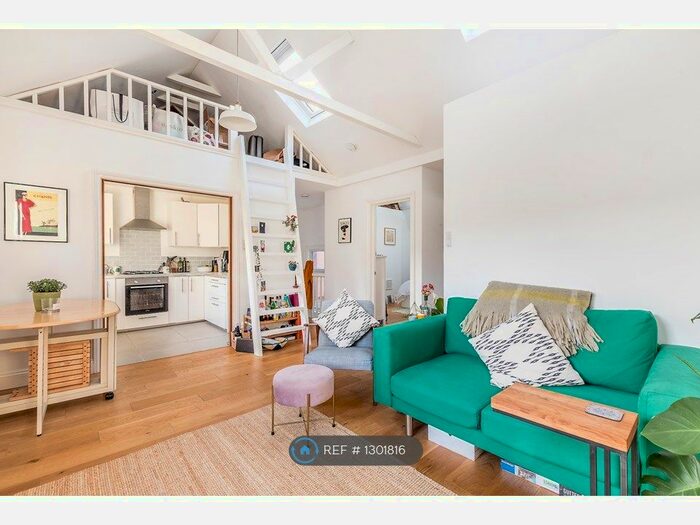 2 Bedroom Flat To Rent In Norwood Road, London SE24