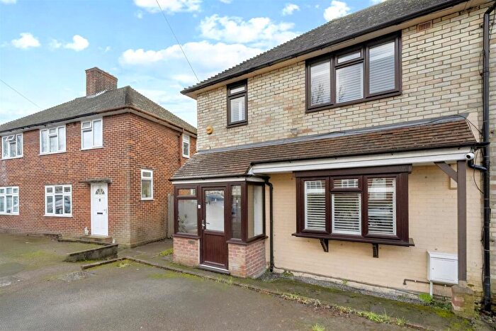 3 Bedroom End Of Terrace House For Sale In Connington Crescent, Chingford, E4
