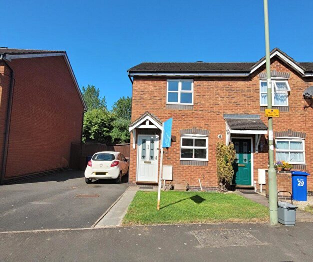 2 Bedroom End Of Terrace House To Rent In Waterloo Drive, Banbury, Oxon, OX16