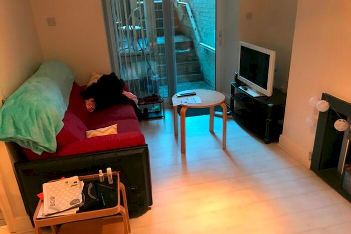 1 Bedroom Flat To Rent In Eslington Terrace, Jesmond, Jesmond, Tyne And Wear, NE2