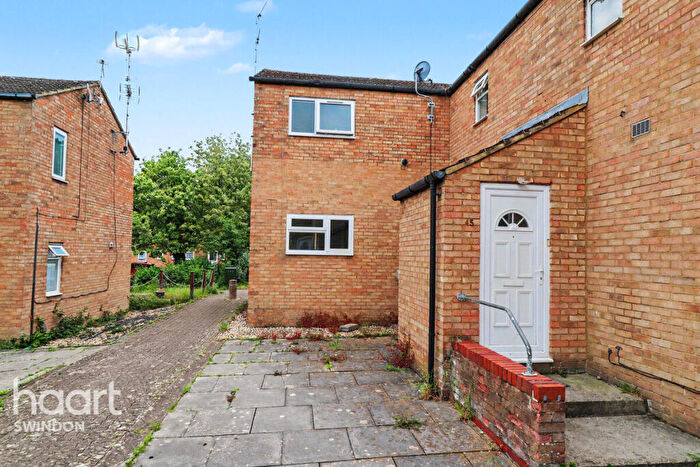 2 Bedroom Terraced House To Rent In Affleck Close, Swindon, SN5