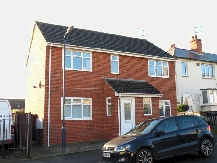 1 Bedroom Flat To Rent In Western Road, Maidstone, Kent ME16