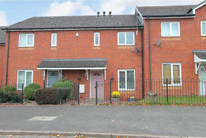 3 Bedroom Terraced House For Sale In Coronation Way, Kidderminster, DY10