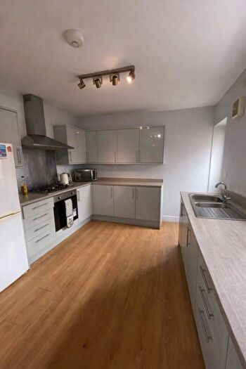 6 Bedroom House Of Multiple Occupation To Rent In Kimbolton Avenue, Lenton, NG7