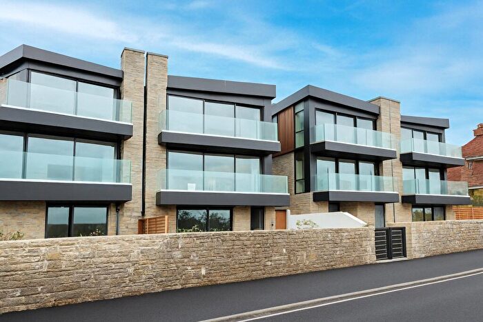 3 Bedroom Detached House For Sale In De Moulham Road, Swanage, Dorset, BH19