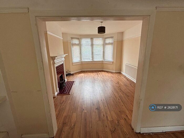 3 Bedroom Terraced House To Rent In Muller Road, Horfield, Bristol, BS7
