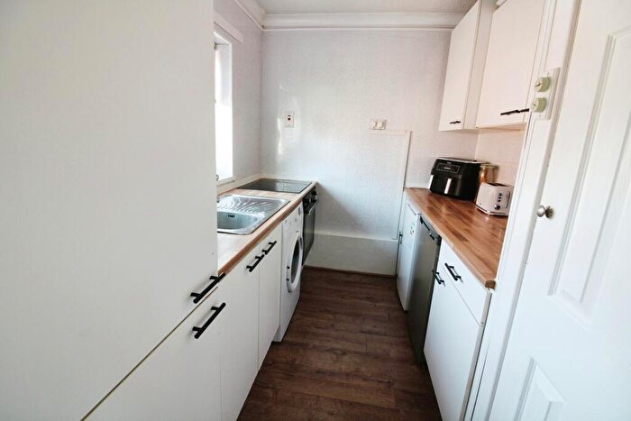 2 Bedroom Flat For Sale In Buckingham Road, Peterlee, SR8