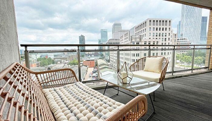 2 Bedroom Flat To Rent In Westferry Circus, London, E14