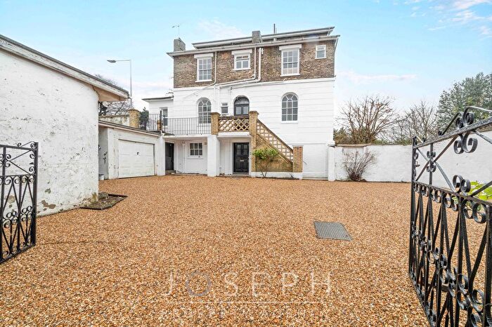 3 Bedroom Flat To Rent In Norwich Road, Ipswich, IP1
