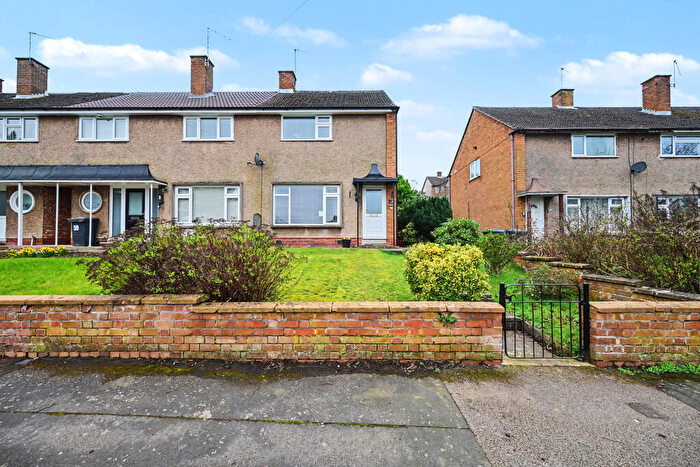 3 Bedroom End Of Terrace House For Sale In School Street, Hillmorton, Rugby, CV21