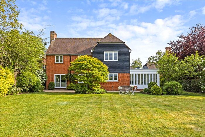 5 Bedroom Detached House For Sale In Wanborough, Guildford, Surrey, GU3