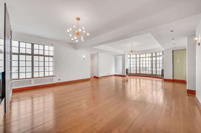 4 Bedroom Flat To Rent In Marylebone Road, London, NW1