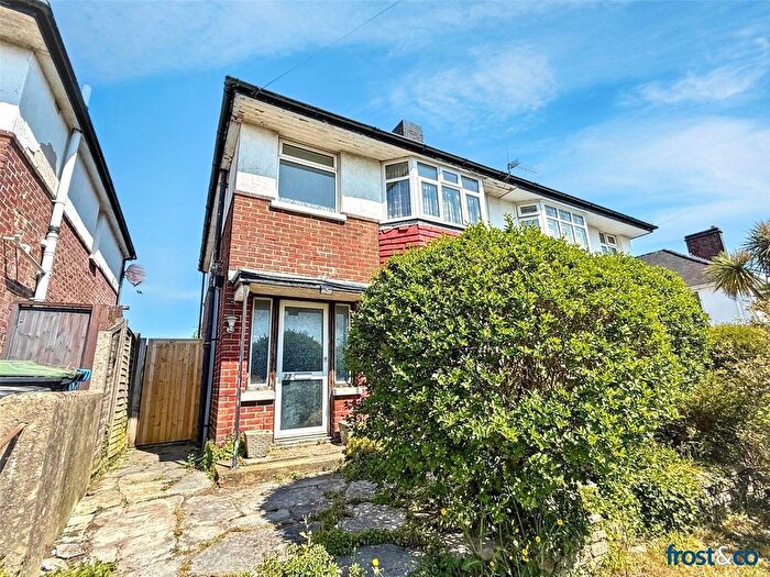 3 Bedroom Semi Detached House For Sale In Bournemouth Road, Parkstone, Poole, Dorset, BH14