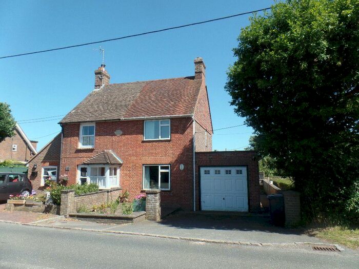 2 Bedroom Semi-Detached House To Rent In Hatches Cottages, Coldharbour Road, BN27