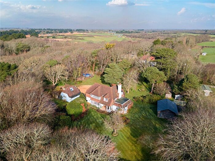 4 Bedroom Detached House For Sale In Blackbush Road, Milford On Sea, Lymington, Hampshire, SO41
