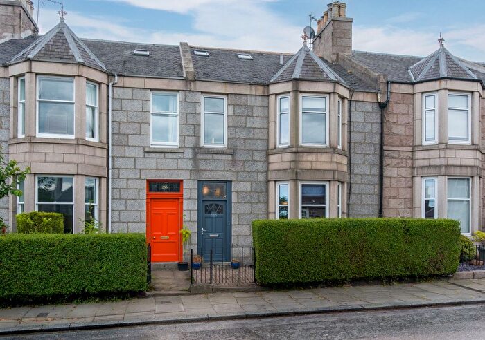 4 Bedroom Terraced House For Sale In Westburn Road, Aberdeen, AB25