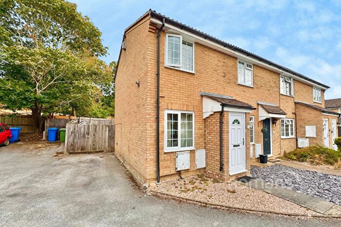 1 Bedroom End Of Terrace House For Sale In Atrebatti Road, Snaprails Park, Sandhurst, GU47