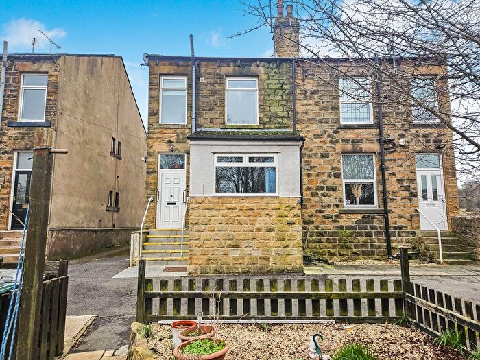 1 Bedroom Terraced House To Rent In Park Street, Batley, WF17