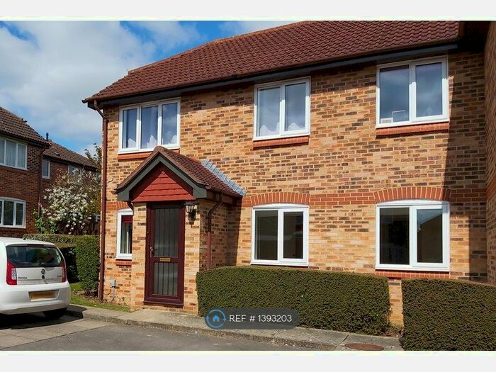 2 Bedroom Flat To Rent In Earlsfield Drive, Chelmsford, CM2