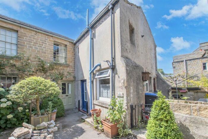 2 Bedroom House For Sale In Fern Square, Eyam, Hope Valley, S32