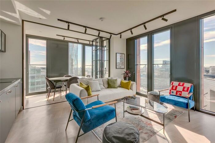 2 Bedroom Flat To Rent In Sun Street, London, EC2A