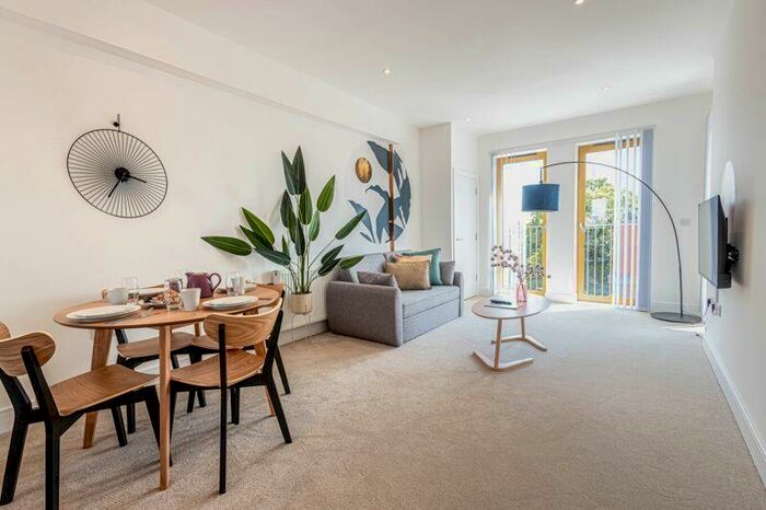 1 Bedroom Flat To Rent In London Road, Mitcham, CR4