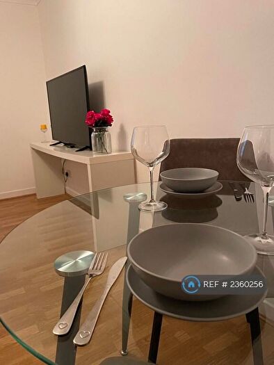 1 Bedroom Flat To Rent In James Watt Street, Glasgow, G2