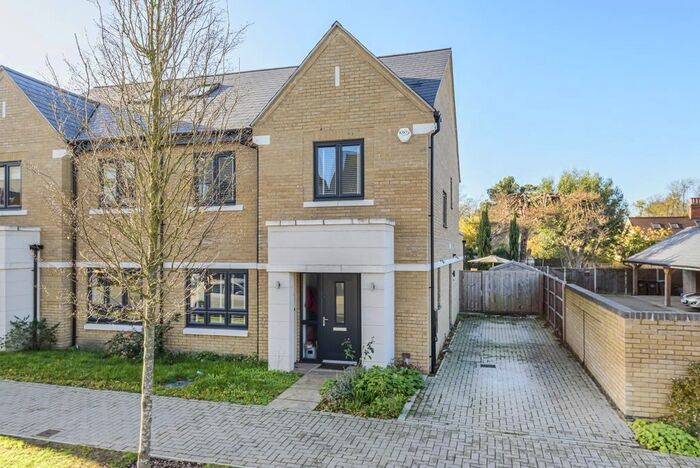 4 Bedroom Semi-Detached House To Rent In Orchard Farm Avenue, East Molesey, KT8