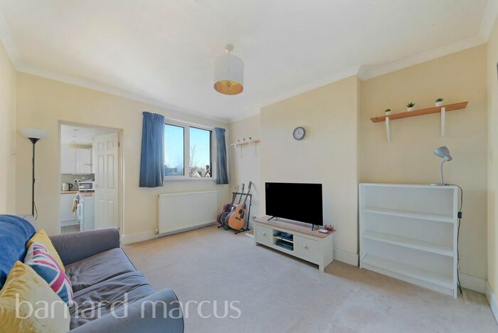 1 Bedroom Flat To Rent In Health Road, Croydon, CR0
