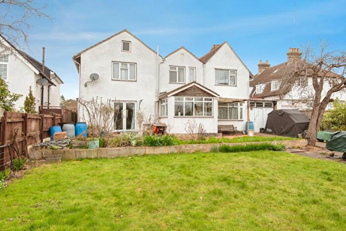 5 Bedroom Detached House For Sale In Glebe Road, Letchworth Garden City, SG6