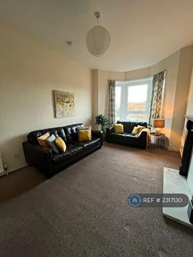 2 Bedroom Flat To Rent In Roebank Street, Glasgow, G31