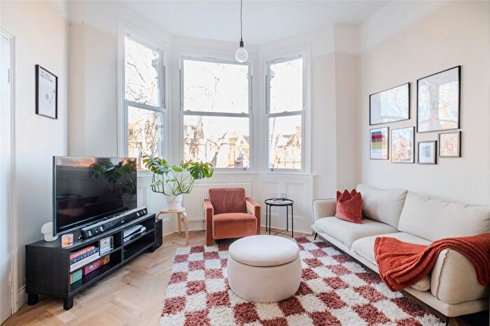 1 Bedroom Flat For Sale In Mount Nod Road, London, SW16