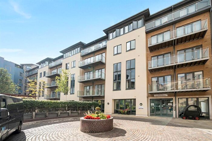 1 Bedroom Retirement Property For Sale In Maumbury Gardens, Dorchester, DT1