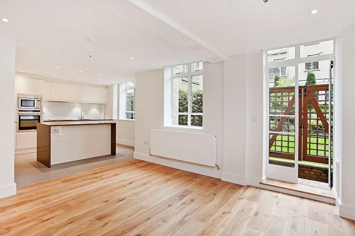 2 Bedroom Flat To Rent In Wimpole Street, Marylebone, London, W1G