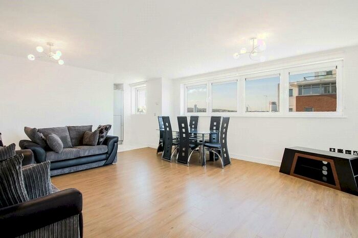 2 Bedroom Flat To Rent In Cumberland House, Erebus Drive, London, SE28