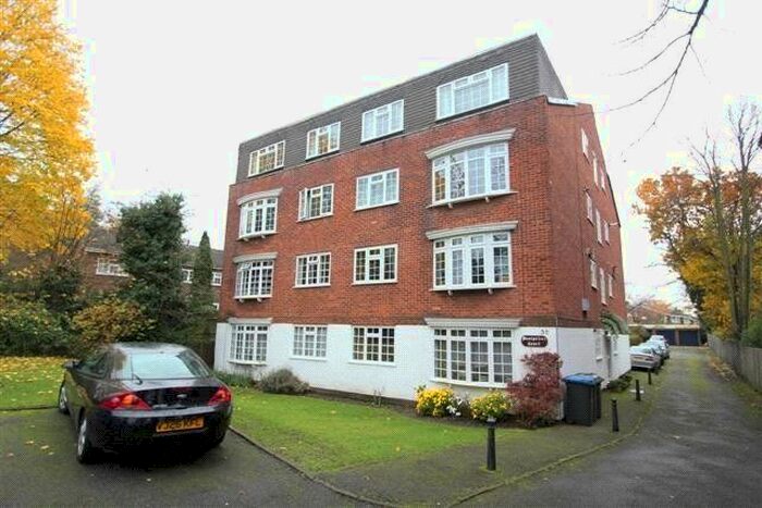 2 Bedroom Flat To Rent In Montpelier Court, Westmoreland Road, Bromley, Kent, BR2