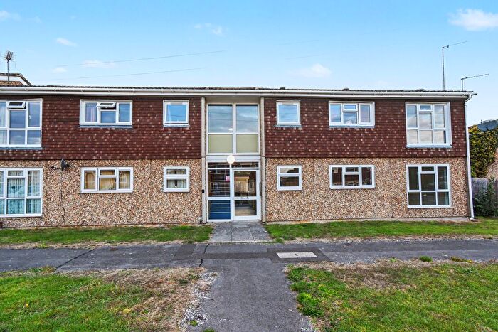 2 Bedroom Flat For Sale In The Orchard, East Challow, Wantage, Oxfordshire, OX12